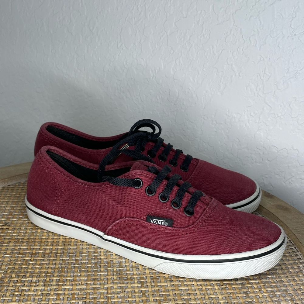 Vans Authentic Port Royale Red Unisex
Skate Sneakers